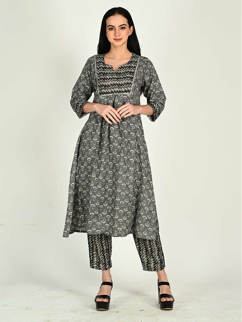 women printed three quarter sleeve kurta pant with dupatta set