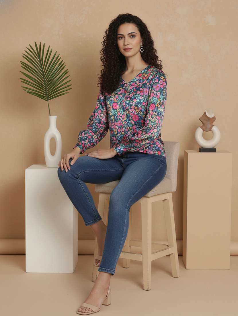 women floral print bishop sleeve top - 22357972 -  Standard Image - 3