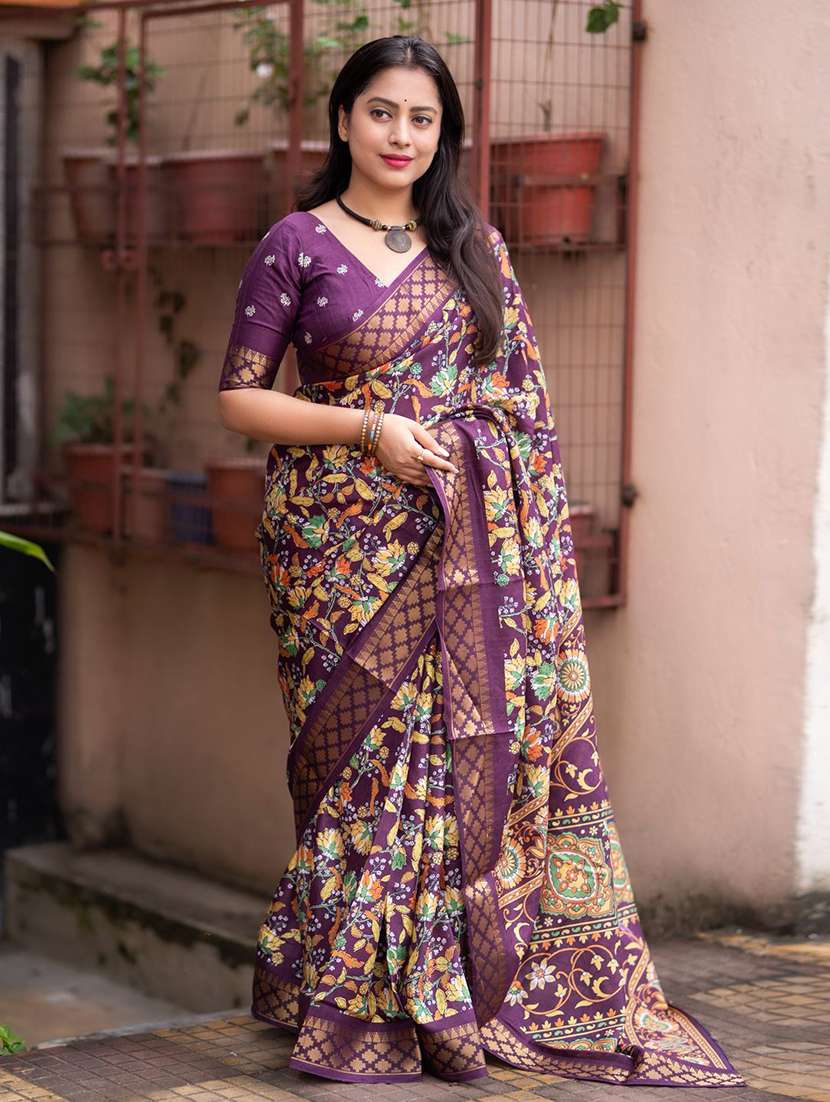 women printed casual wear saree with blouse