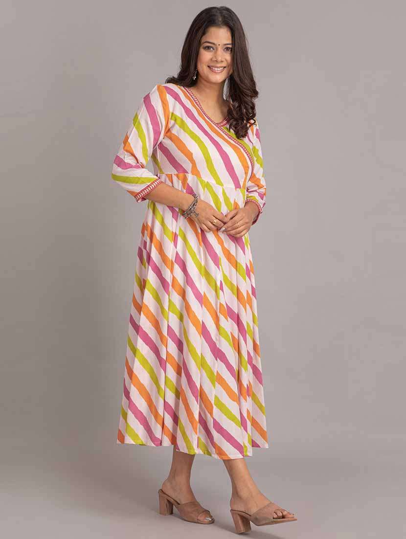 women leheriya three quarter sleeve flared kurta - 22358069 -  Standard Image - 3
