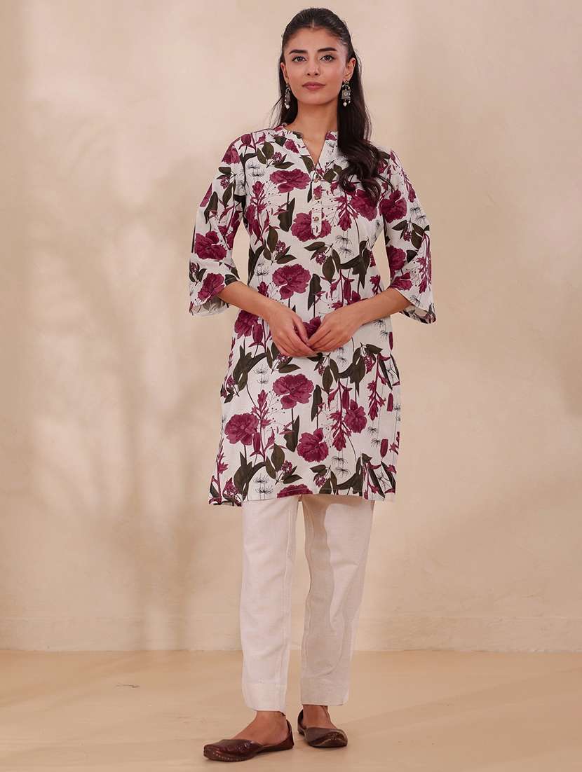 women floral printed three quarter sleeve straight kurta