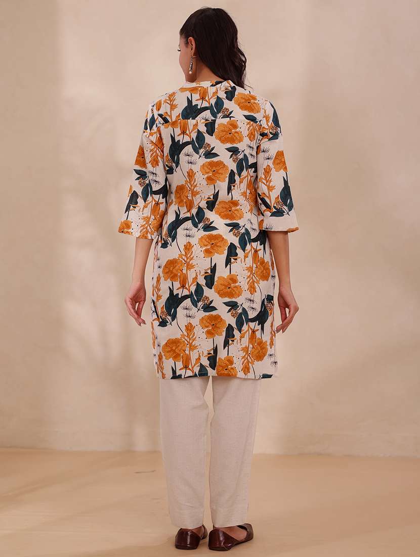 women floral printed three quarter sleeve straight kurta - 22358080 -  Standard Image - 3