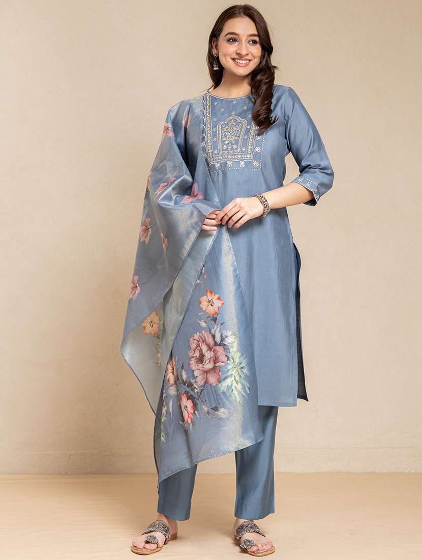 women solid with work three quarter sleeve kurta pant with dupatta set