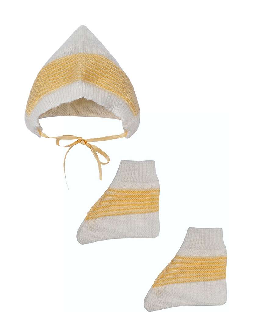 kids self designed sweater with woolen socks & cap - 22358579 -  Standard Image - 3