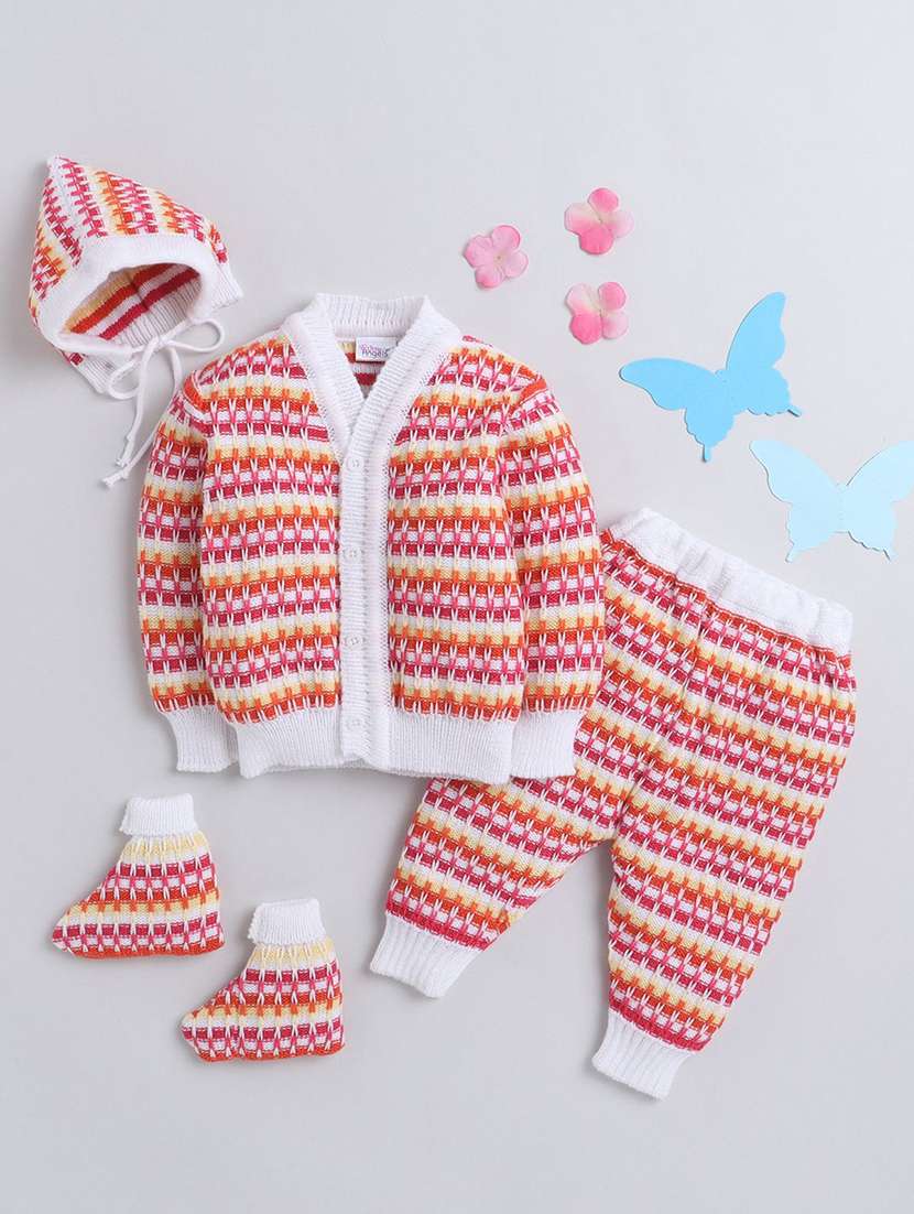 kids full length set with woolen cap and socks