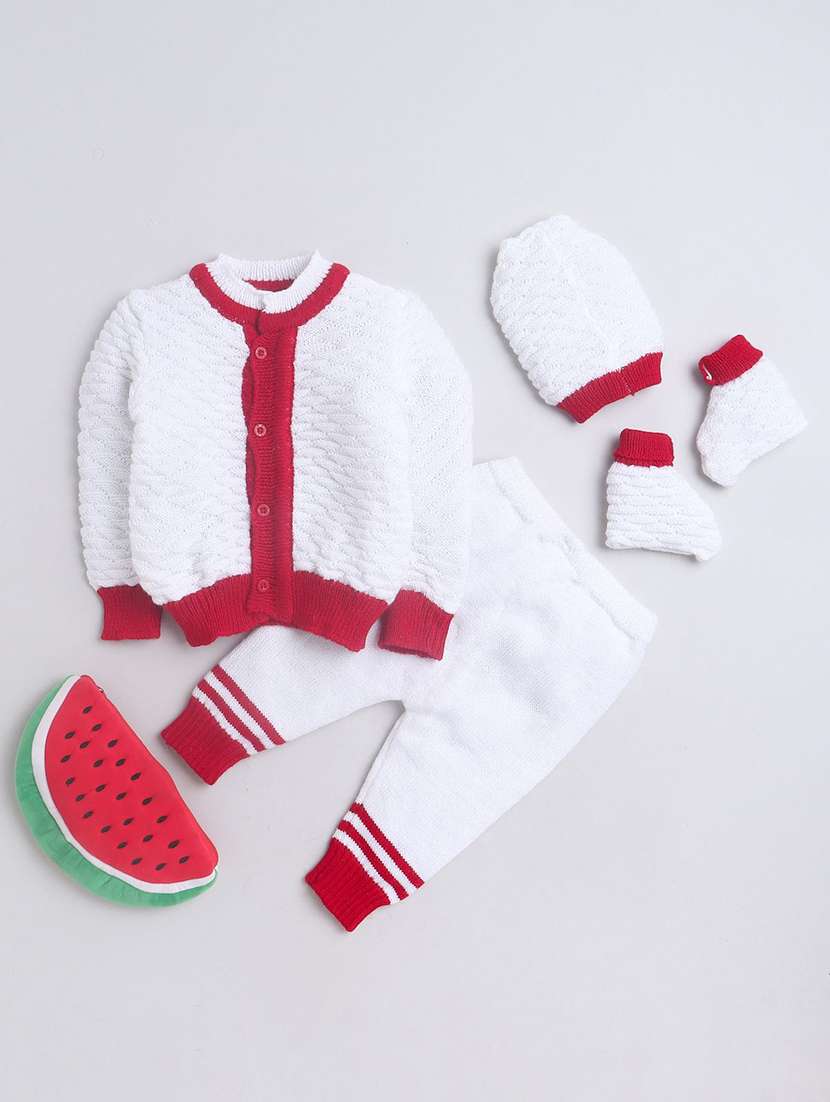 kids full length set with woolen cap and socks