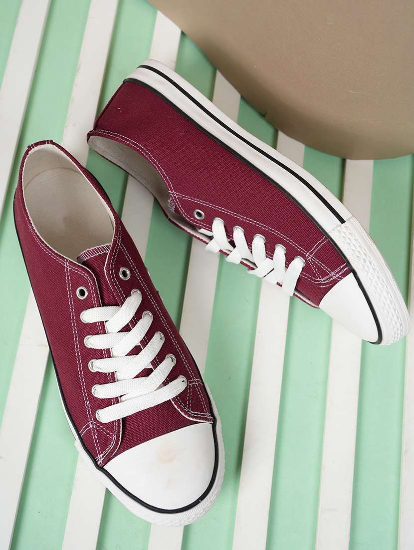 women solid lace-up sneaker