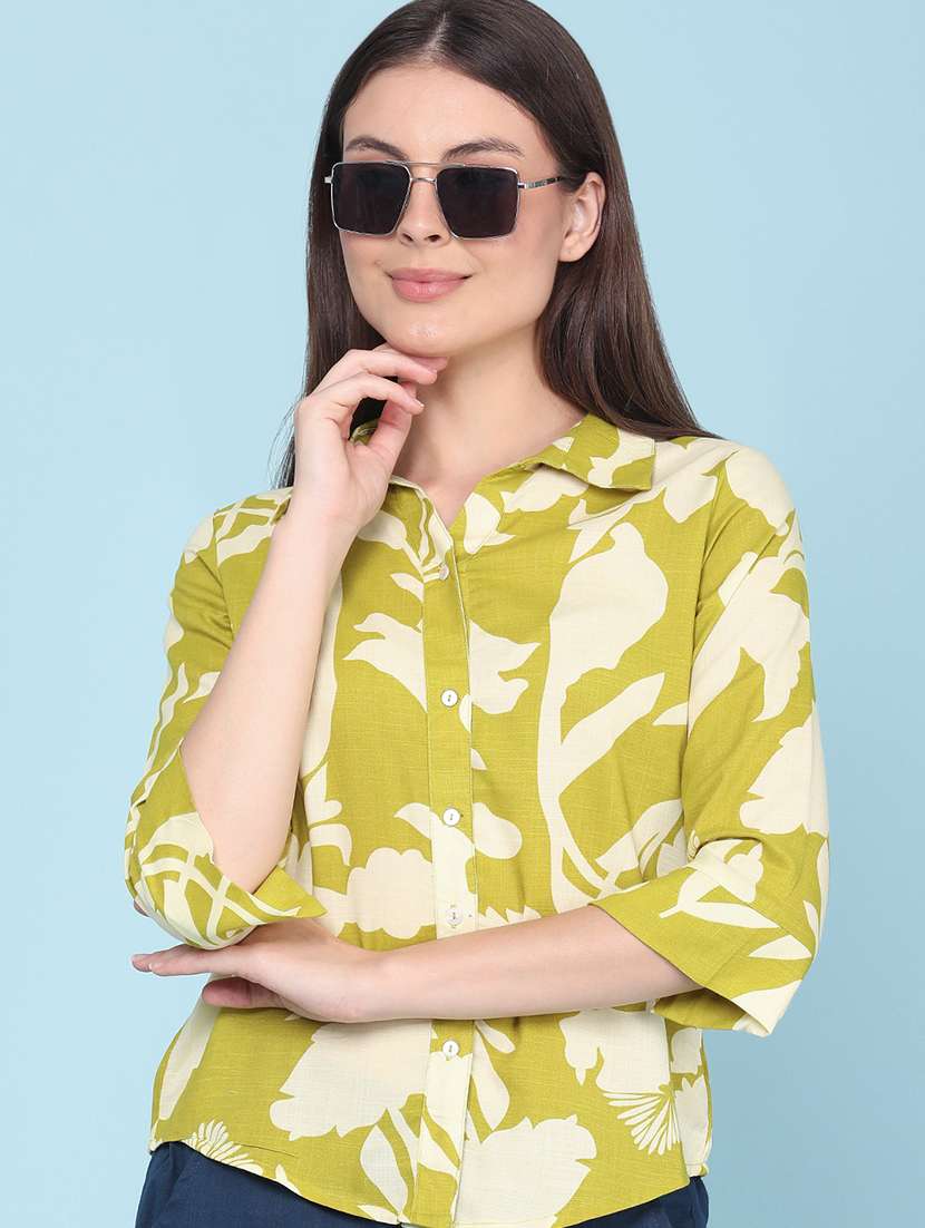 women printed collared regular shirt