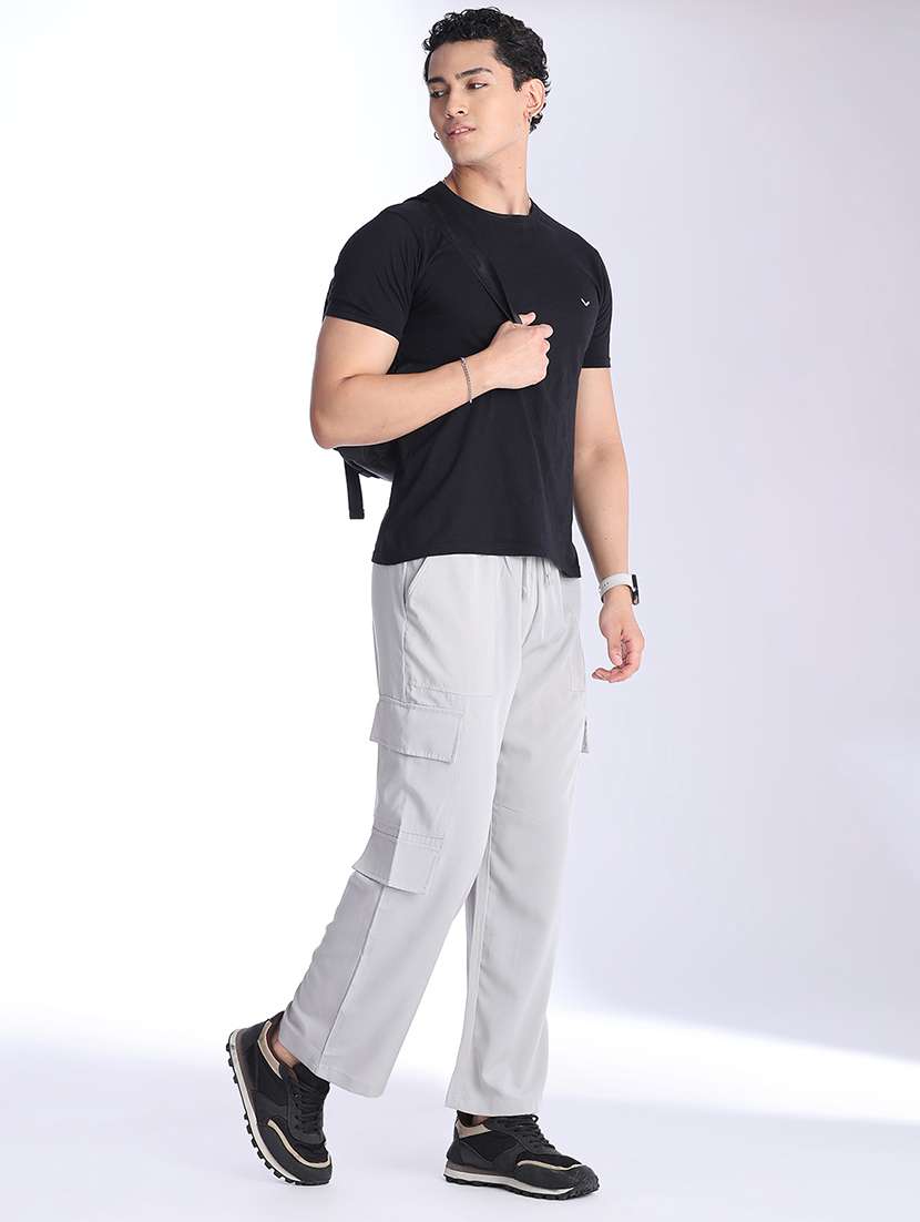 Men Solid Mid Rise Regular Fit Cargo Pant - 22360152 -  Standard Image - 5
