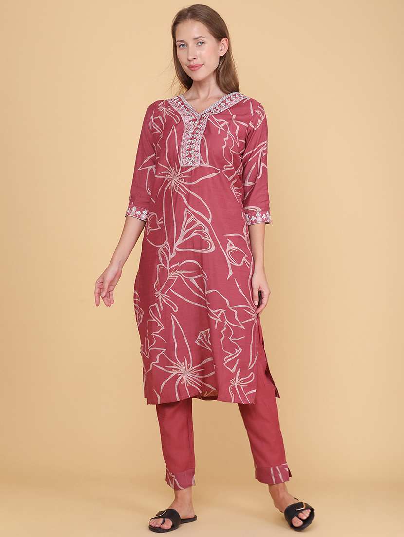 women printed three quarter sleeve kurta pant set