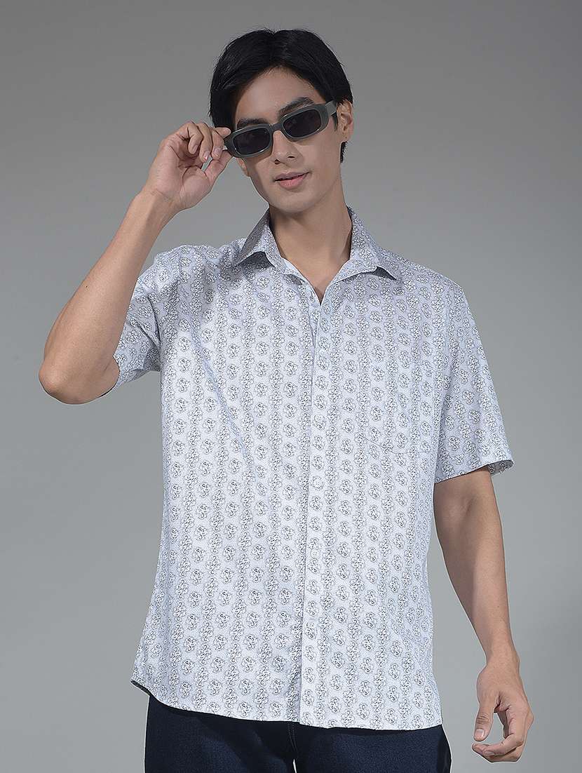 men printed short sleeve shirt
