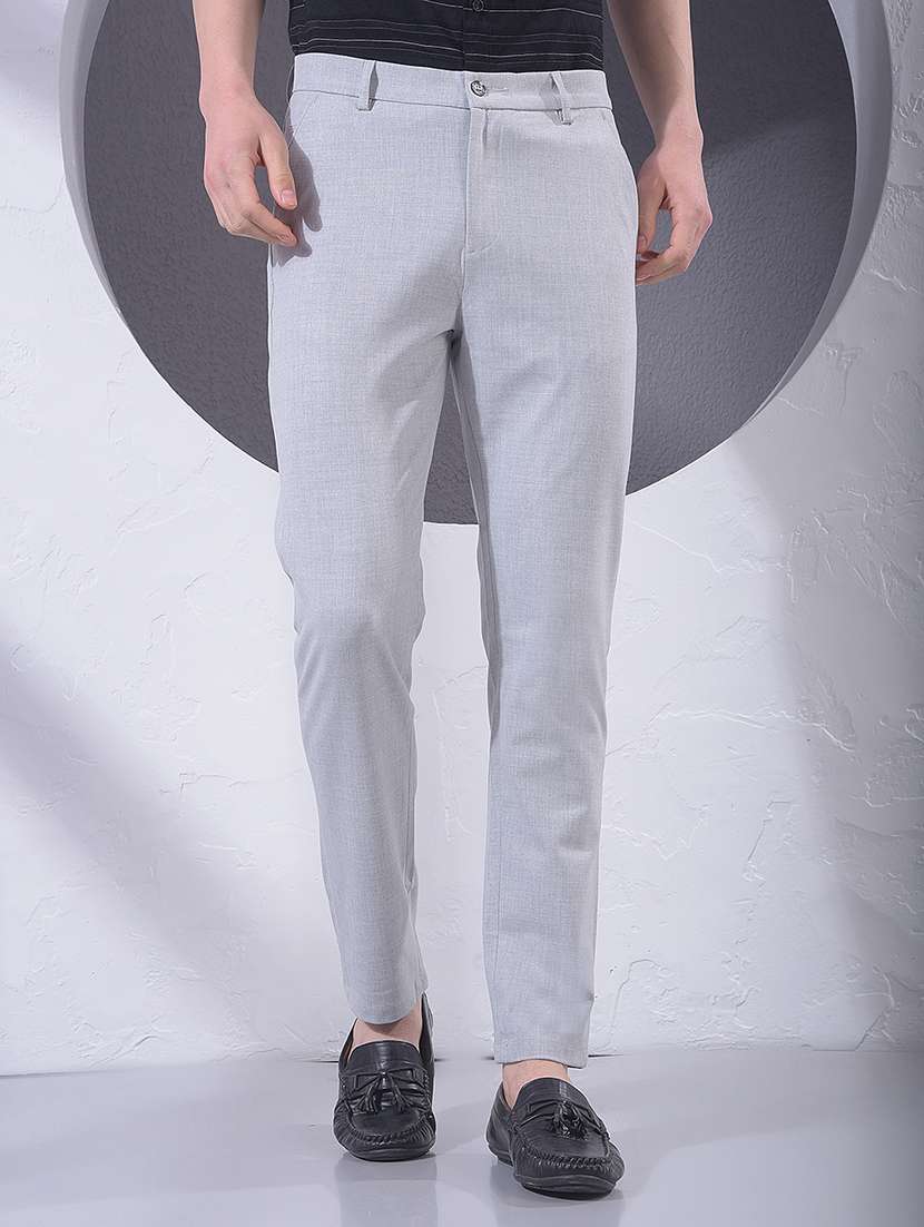 men solid mid rise chinos casual trouser