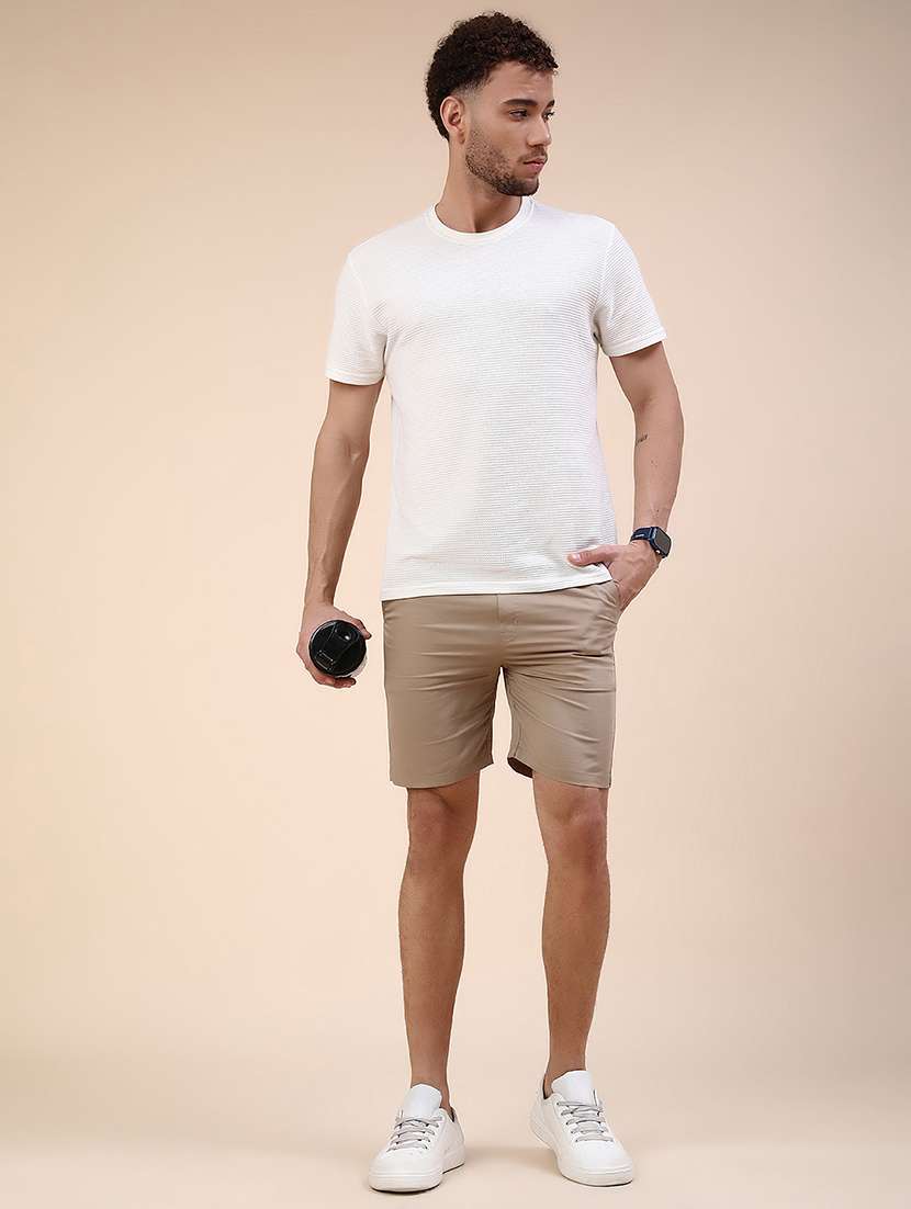 men solid mid rise slim fit short - 22361348 -  Standard Image - 5
