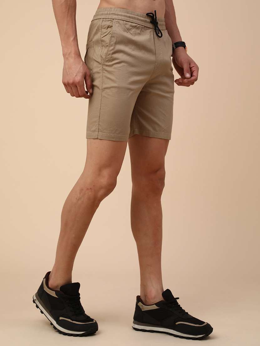 men solid mid rise slim fit short - 22361354 -  Standard Image - 3