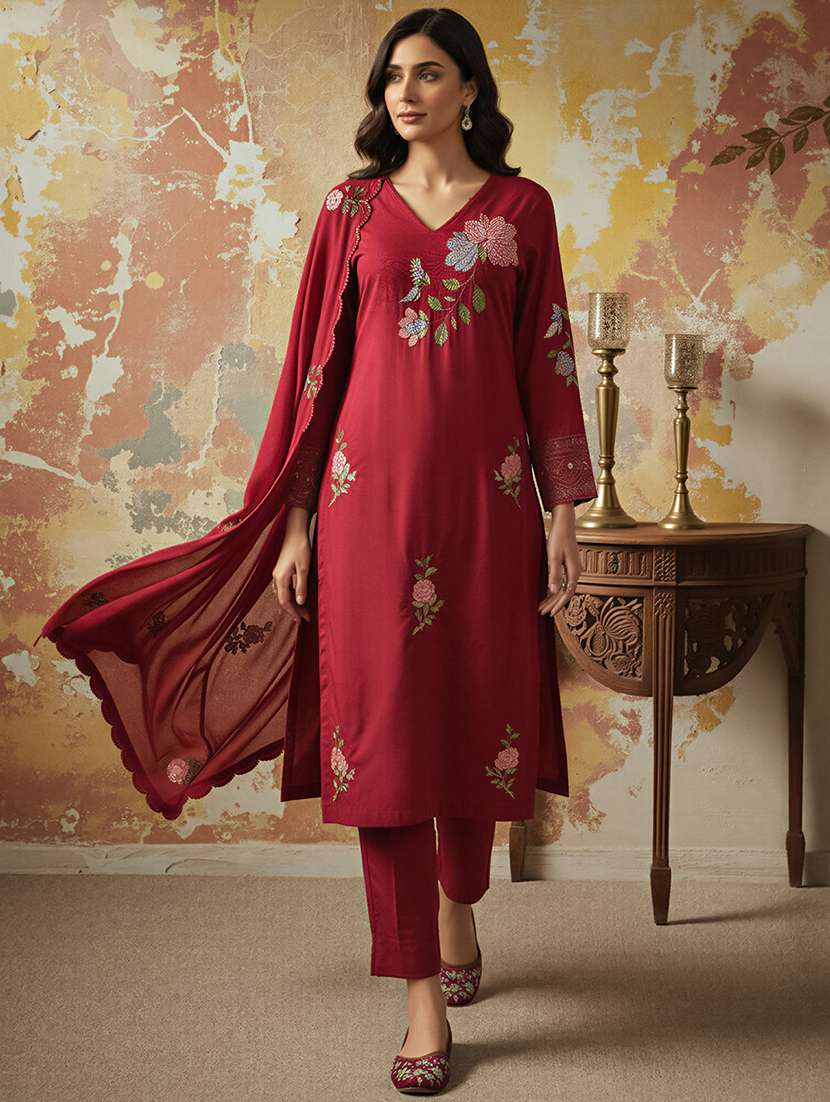 women solid with work three quarter sleeve kurta pant with dupatta set - 22361797 -  Standard Image - 5