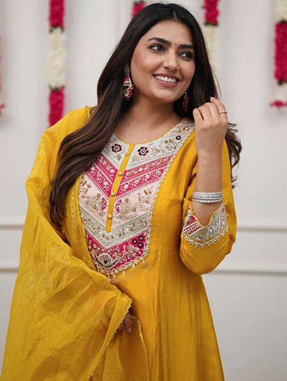 Women Solid With Work Three Quarter Sleeve Kurta Pant With Dupatta Set - 22361811 -  Standard Image - 3