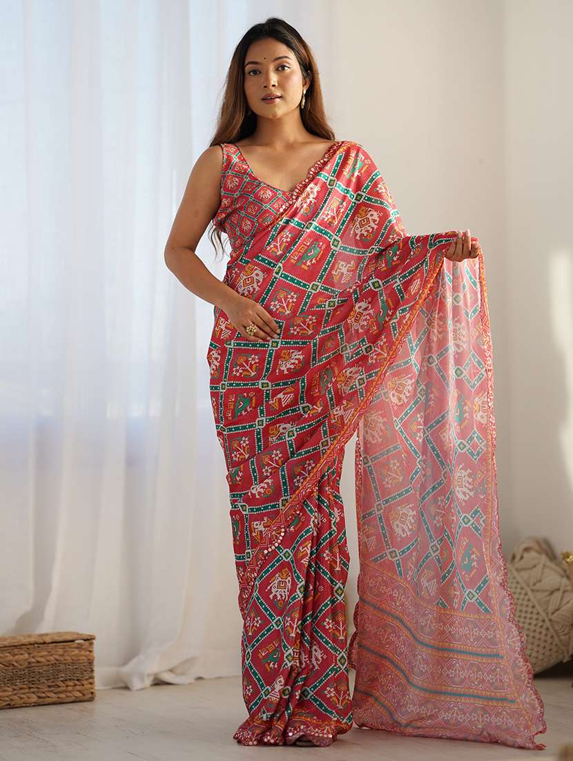 women printed casual wear saree with blouse
