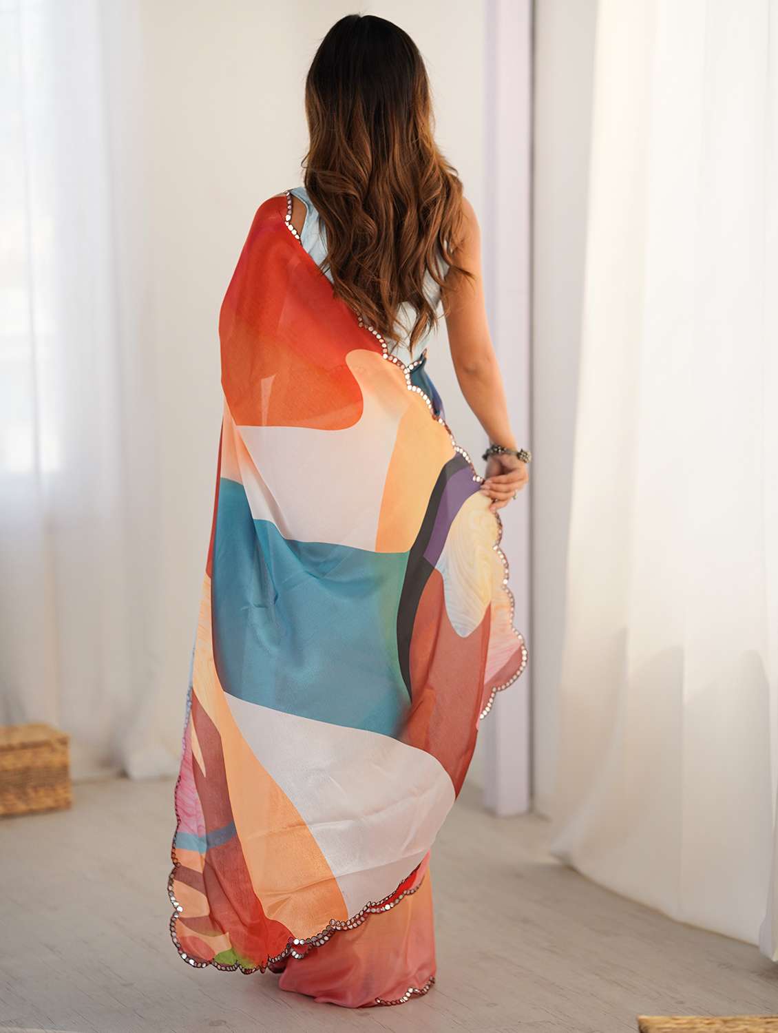 women printed casual wear saree with blouse - 22361870 -  Standard Image - 3