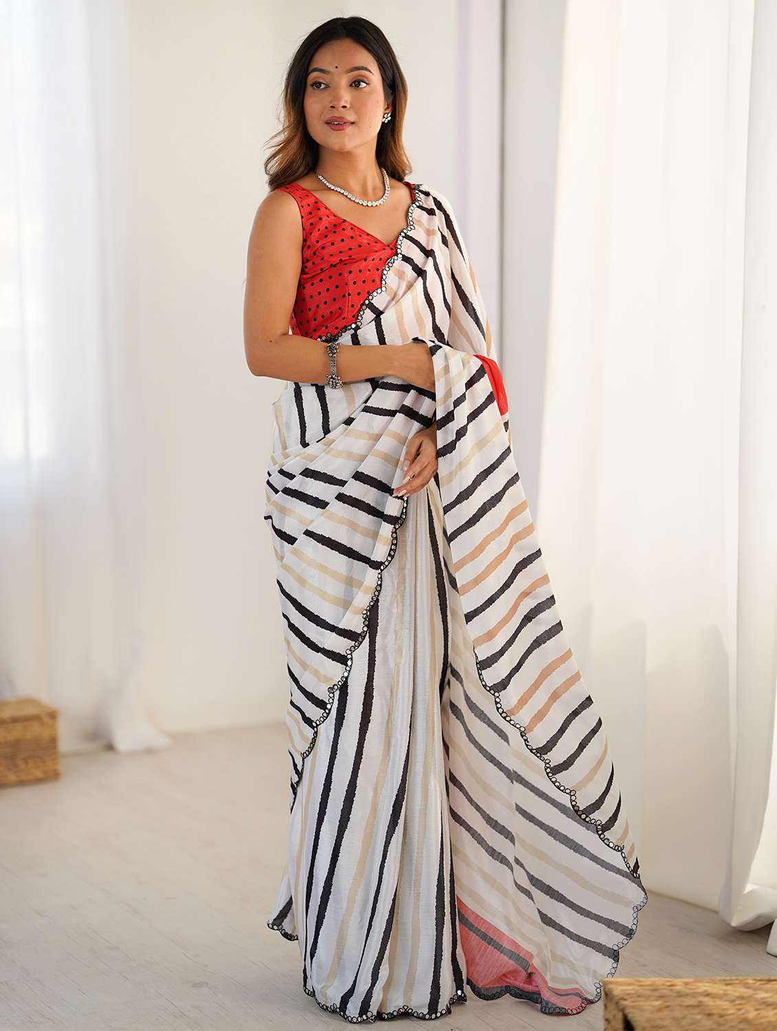 women printed casual wear saree with blouse