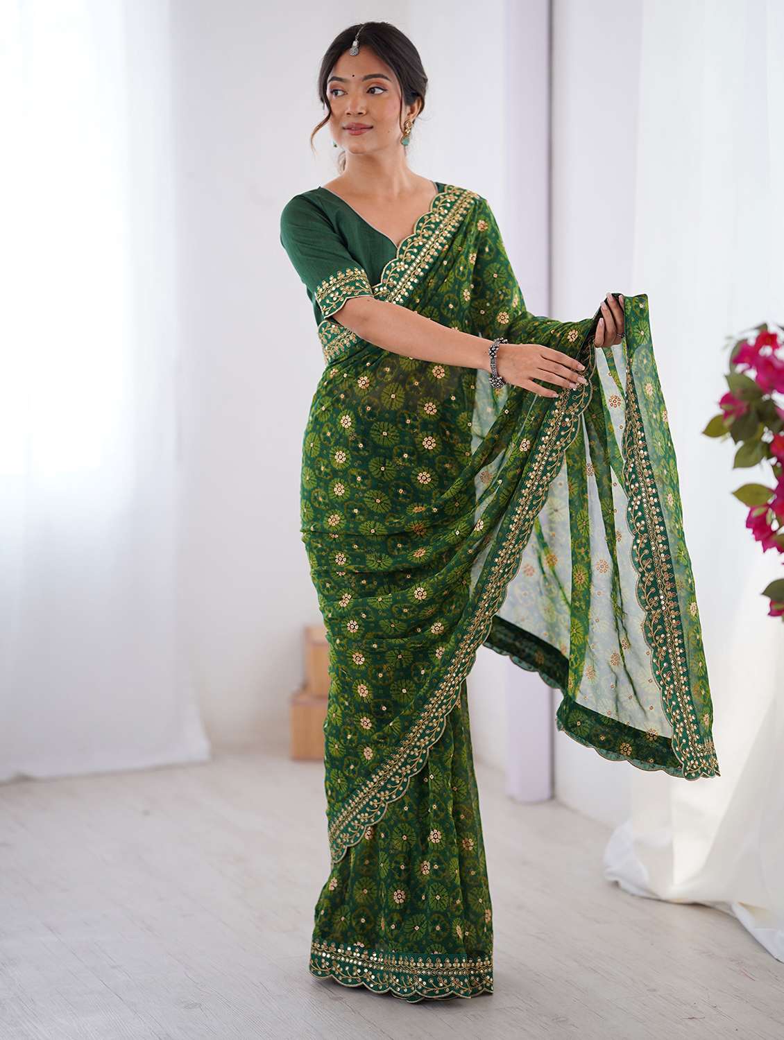 women printed bordered saree with blouse