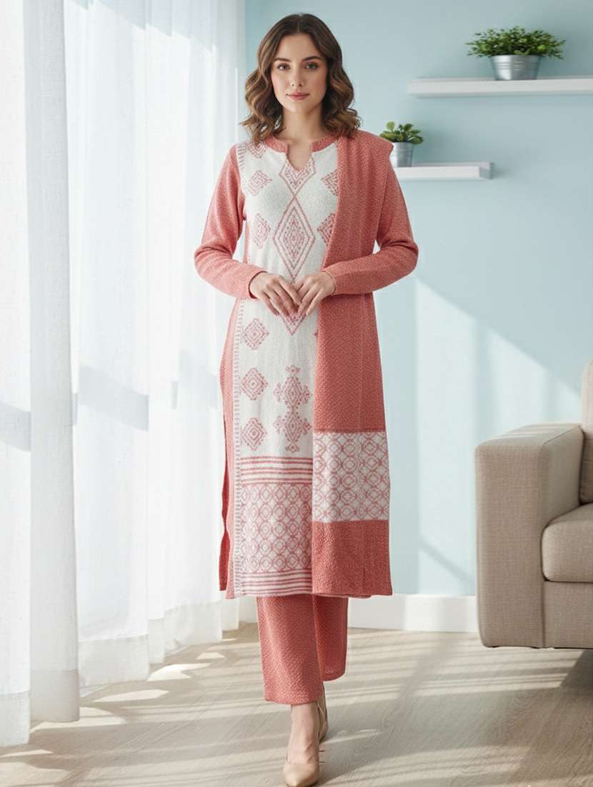 women self design long sleeve kurta pant with dupatta set
