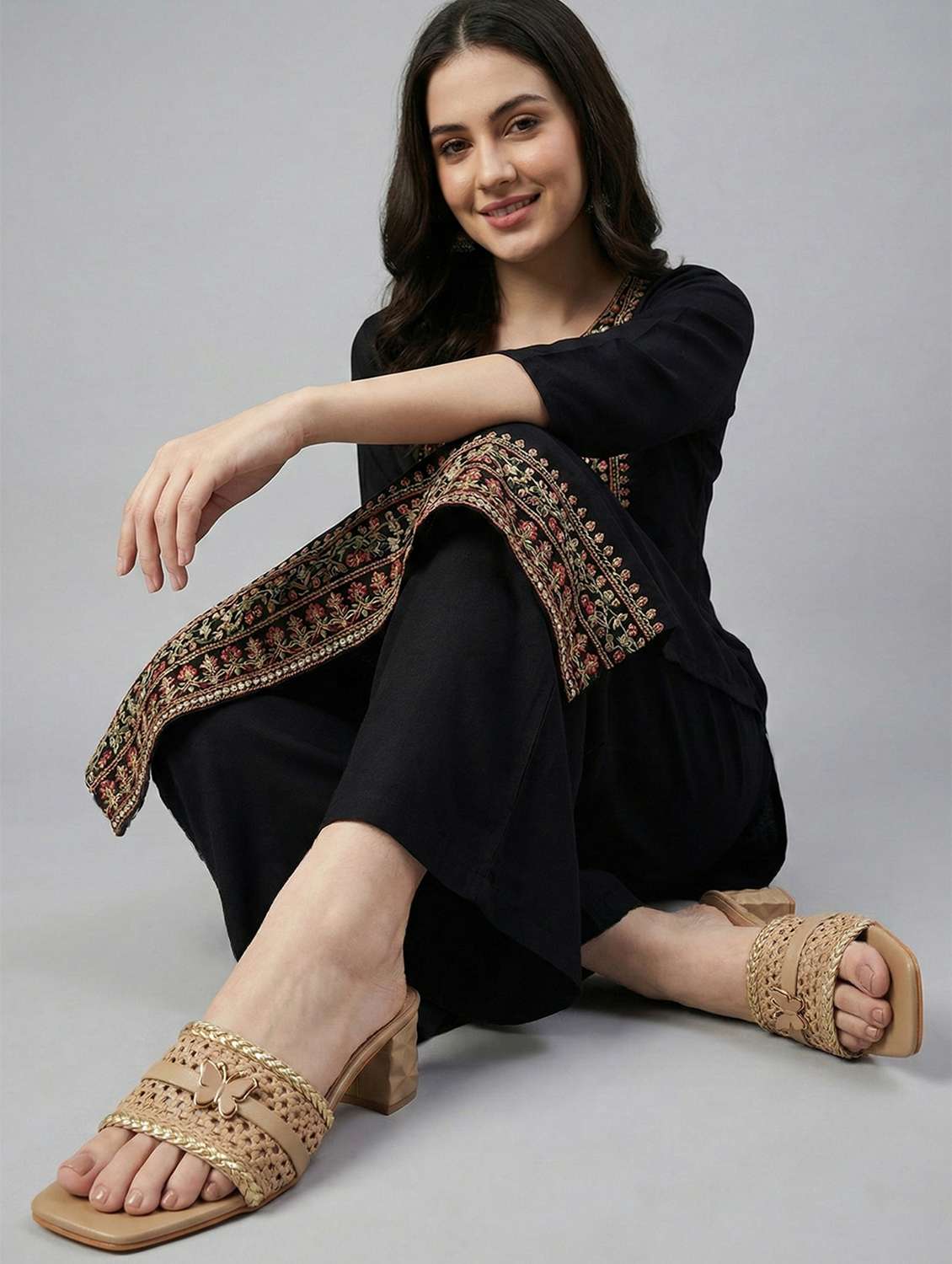 women slip on block heel sandal - 22362142 -  Standard Image - 5