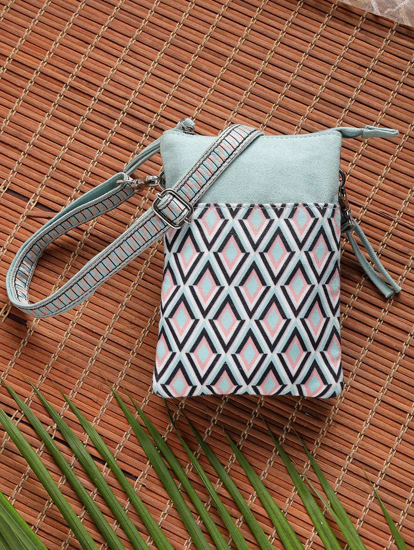 women printed sling bag