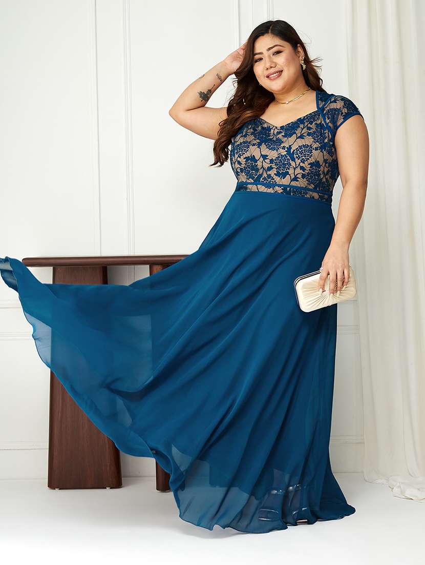 women plus size solid lace fir and flared dress