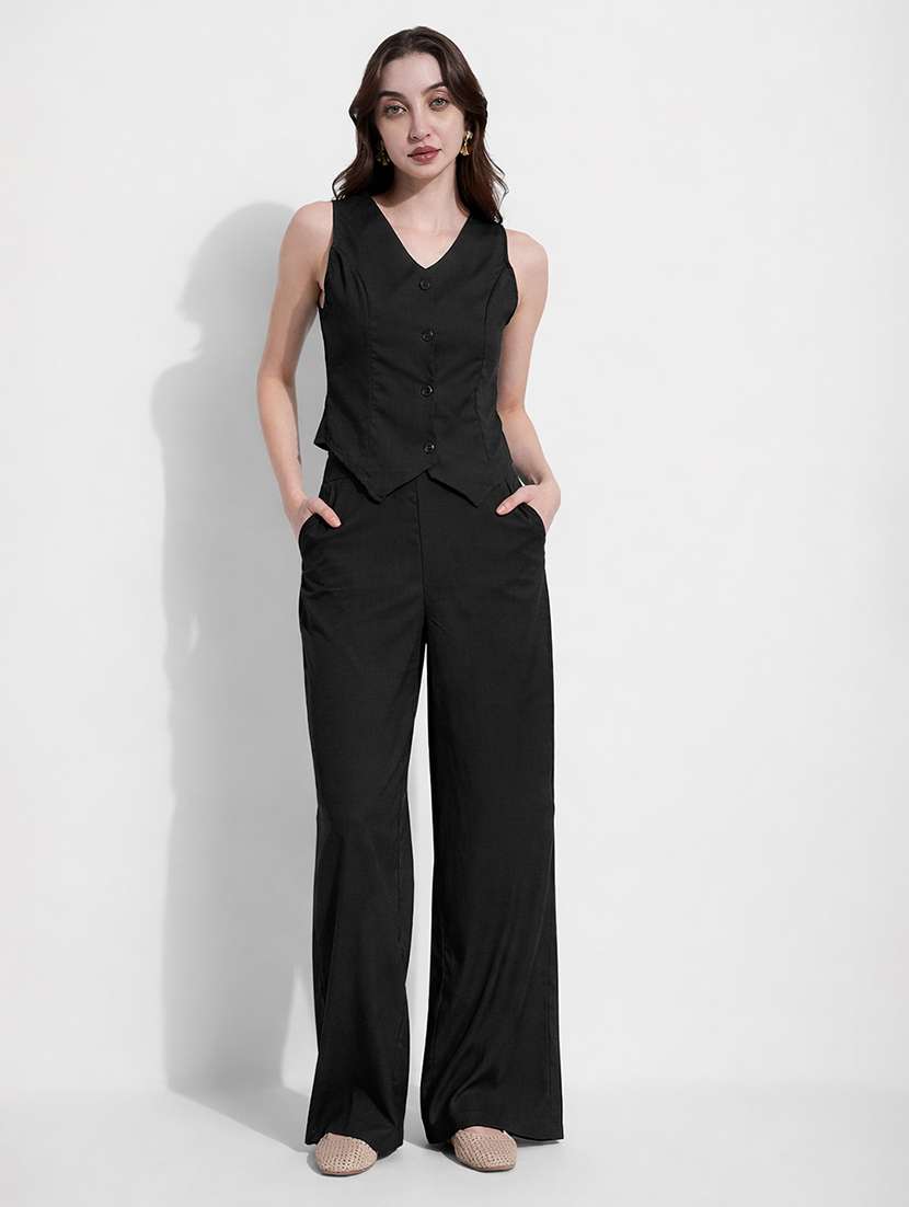 women solid vest top and trouser co-ord set