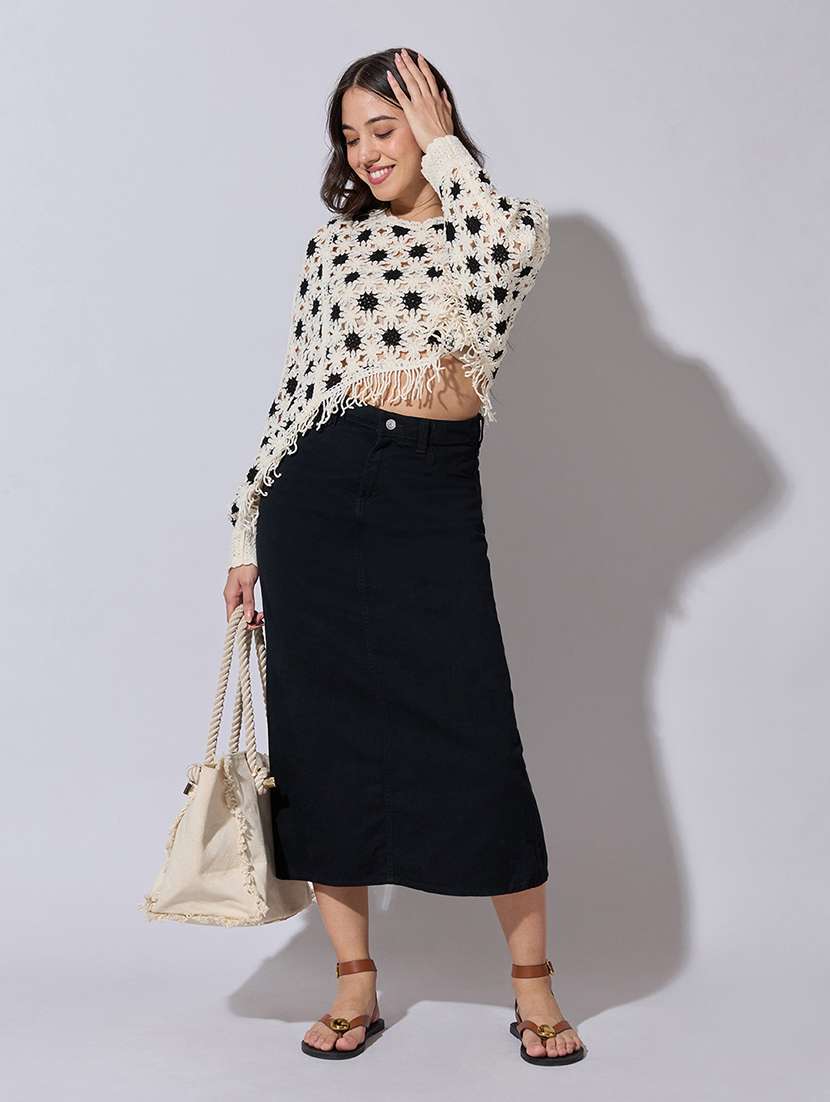 women self designed sheer crochet crop top - 22363469 -  Standard Image - 5