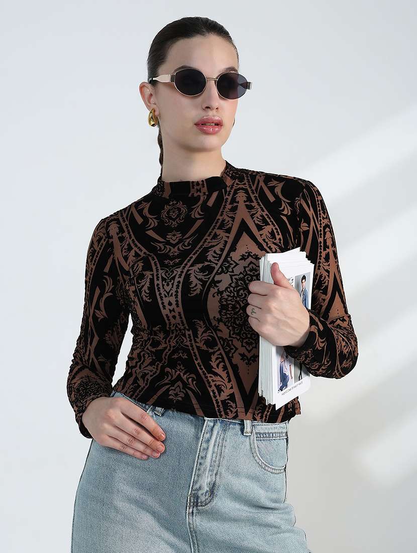 women self designed long sleeve crop top