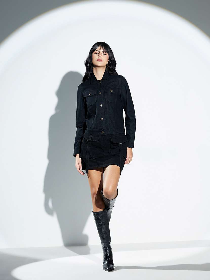 women solid high rise denim cargo skirt