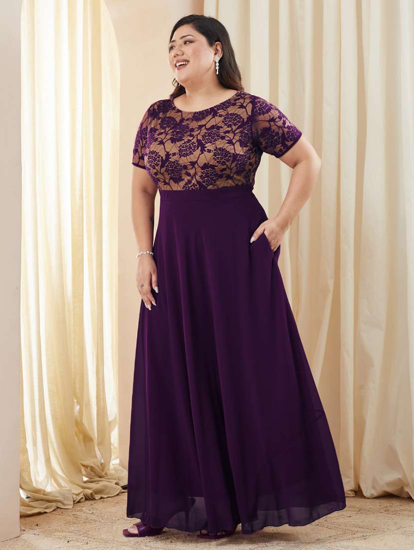 women plus size self designed lace dress