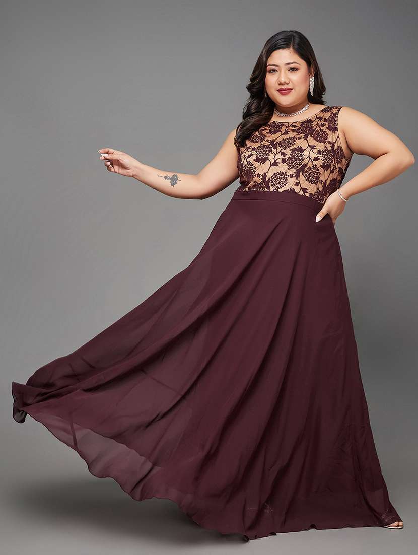 women plus size self designed lace dress