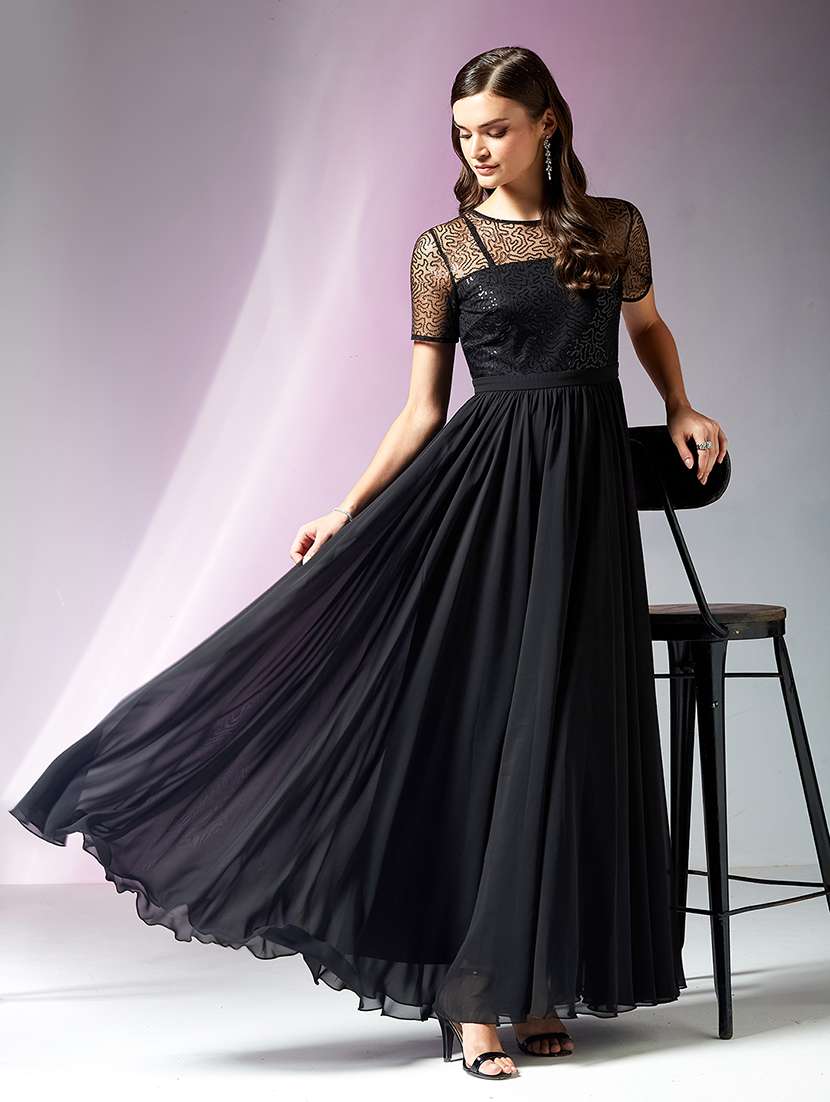 women embellished short sleeve fit & flare dress