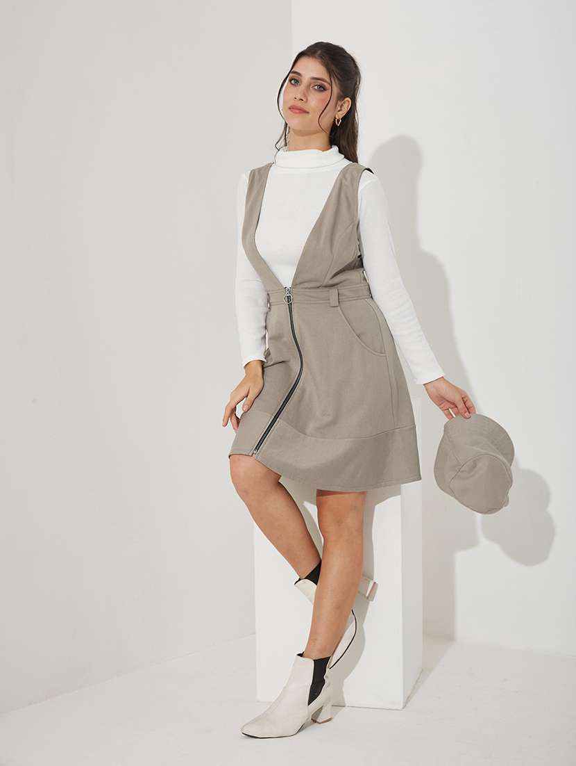 women solid sleeveless dungaree dress - 22363833 -  Standard Image - 3