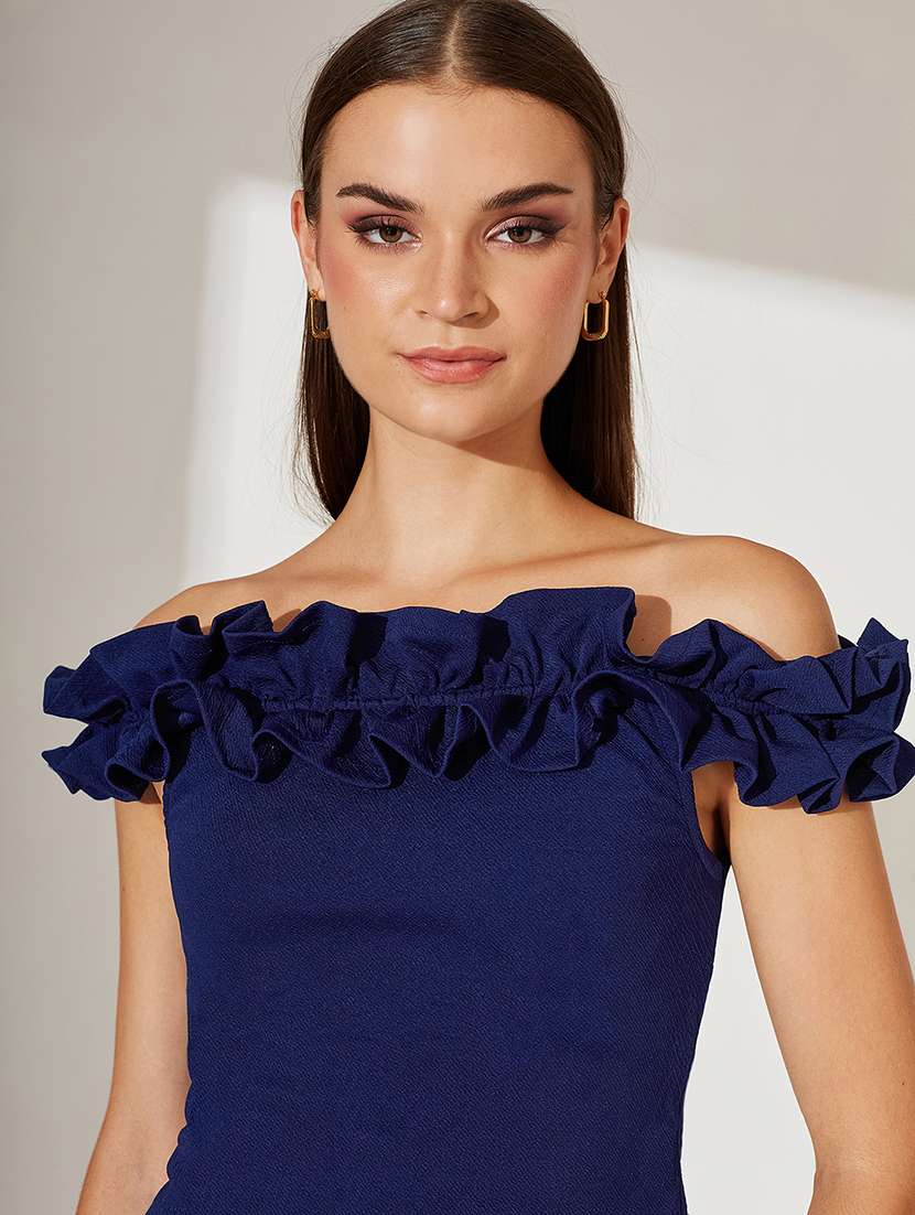 women solid off shoulder straight top - 22364116 -  Standard Image - 3