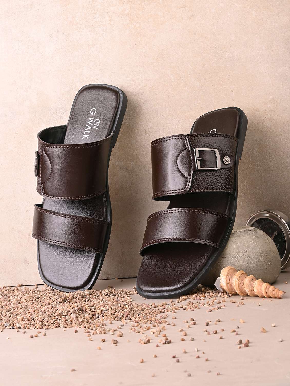men solid slip on sandal
