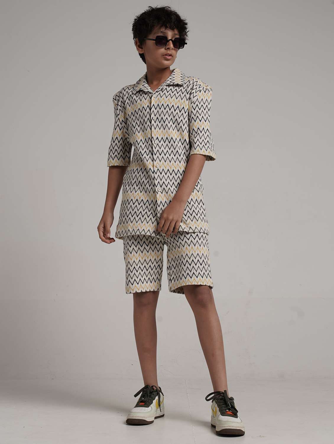 boys printed shirt and shorts co-ords set