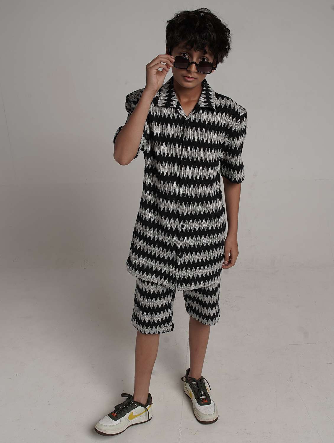 boys printed shirt and shorts co-ord set