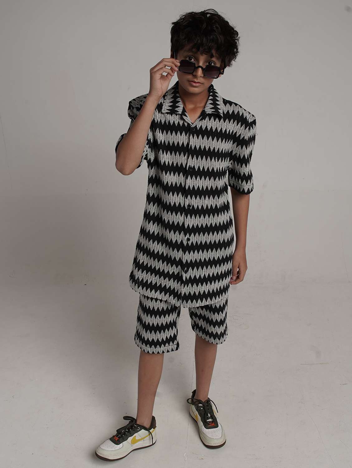 boys printed shirt and shorts co-ord set