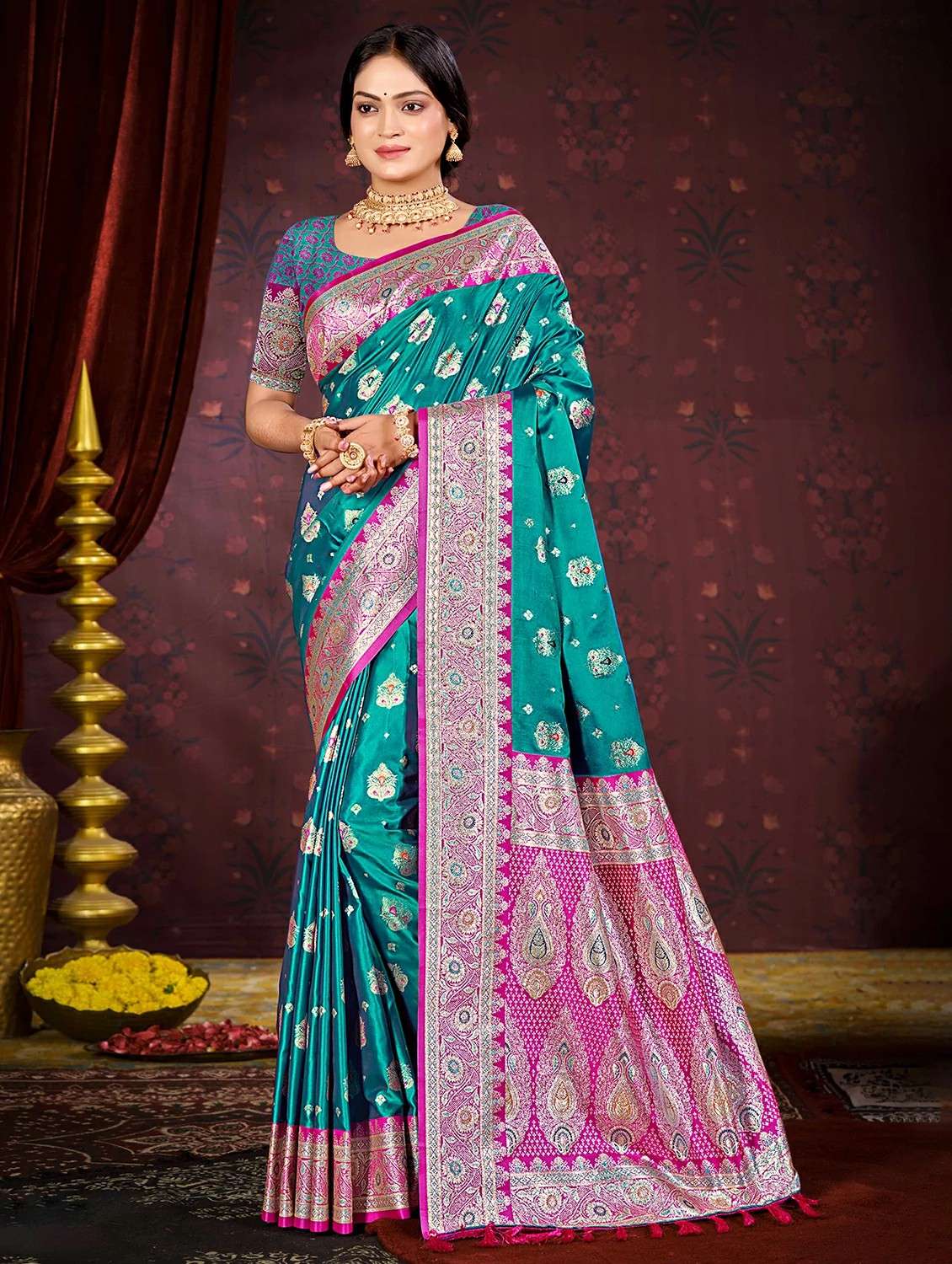 women self design banarasi saree with blouse