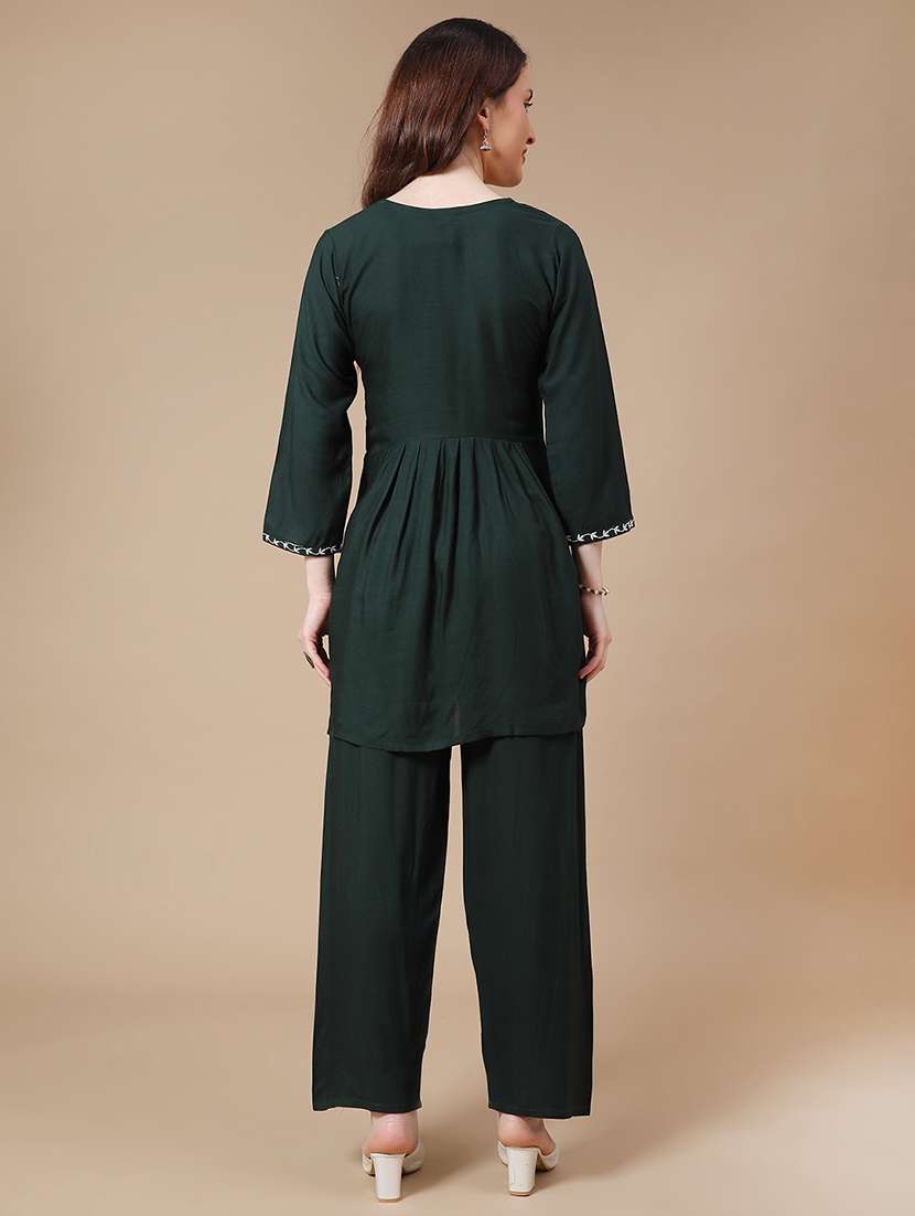 green rayon coord set - 22371136 -  Standard Image - 3