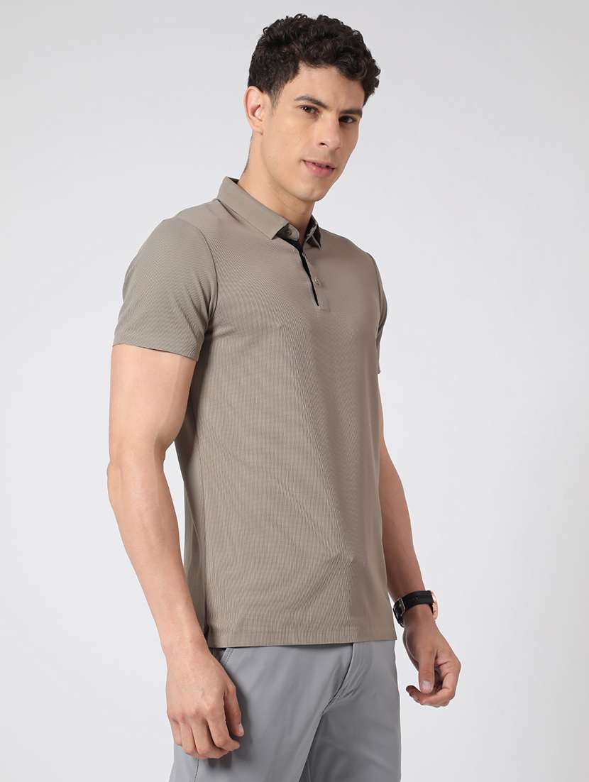 Men Grey Cotton Blend Plain T-shirt - 22371170 -  Standard Image - 3