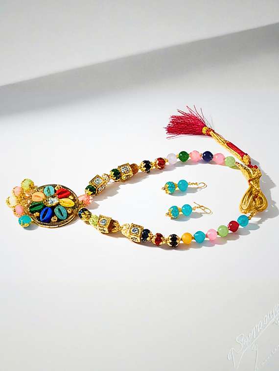 women pendant necklace set with earrings - 22373079 -  Standard Image - 5