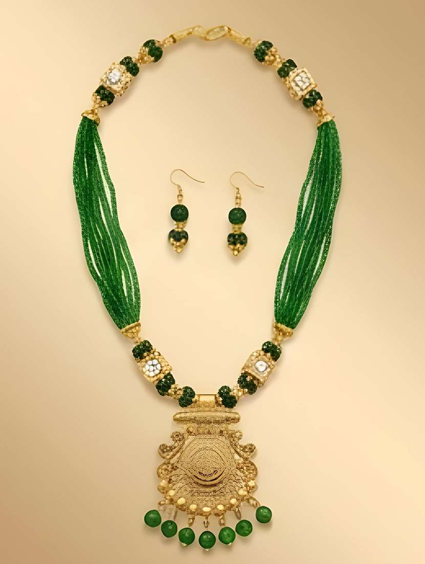 women pendant necklace set with earrings - 22373085 -  Standard Image - 3