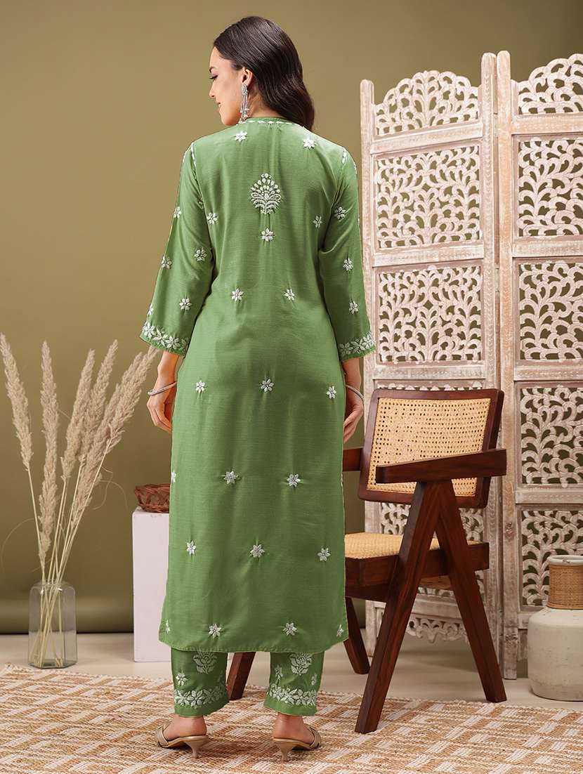 Women Solid With Work Three Quarter Sleeve Kurta Pant Set - 22373419 -  Standard Image - 3