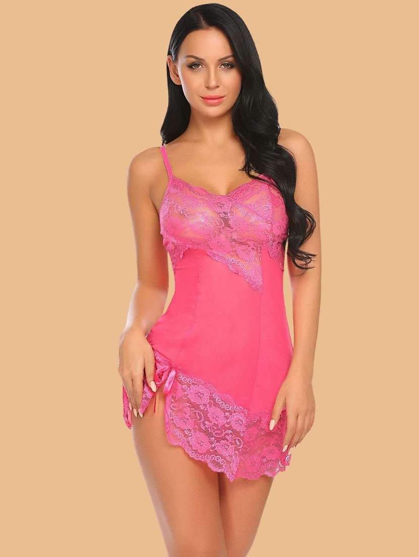 women self designed sleeveless lace babydoll