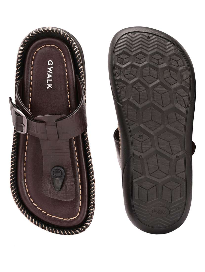 men textured toe seperator sandal - 22373519 -  Standard Image - 5