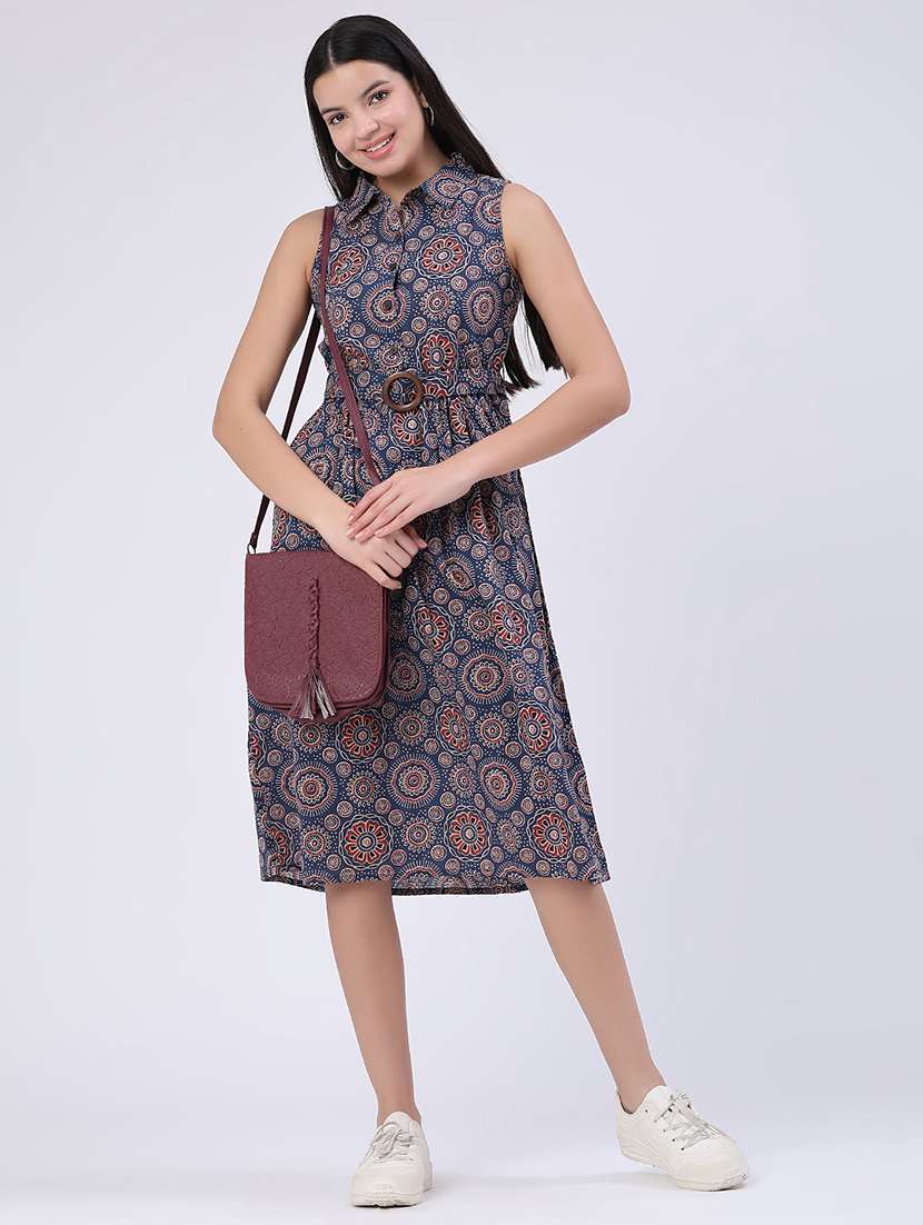 women printed sleeveless a-line ethnic dress